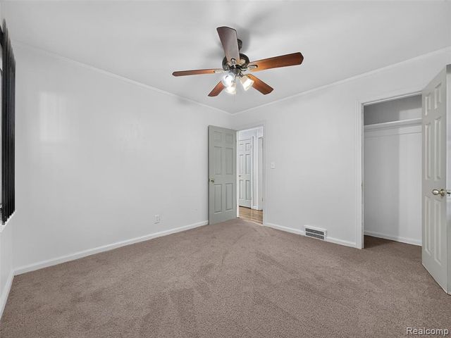 5566 Lakepointe Street, Detroit, MI 48224