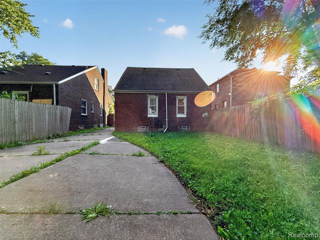 5566 Lakepointe Street, Detroit, MI 48224