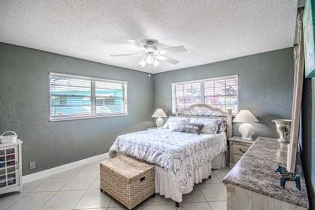 606 Hummingbird Lane 606, Delray Beach, FL 33445