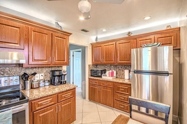 606 Hummingbird Lane 606, Delray Beach, FL 33445