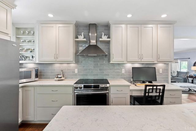 101 Oakmont Court, Lynchburg, VA 24503