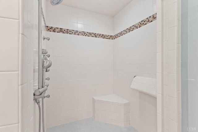 101 Oakmont Court, Lynchburg, VA 24503