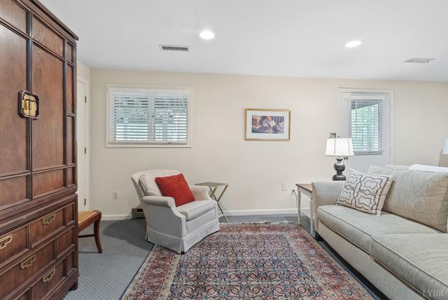 101 Oakmont Court, Lynchburg, VA 24503