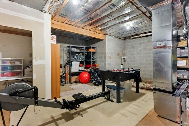 101 Oakmont Court, Lynchburg, VA 24503