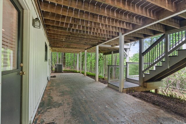 101 Oakmont Court, Lynchburg, VA 24503