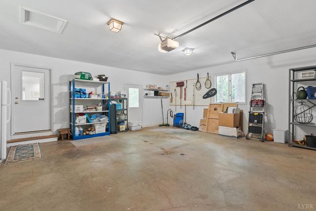 101 Oakmont Court, Lynchburg, VA 24503