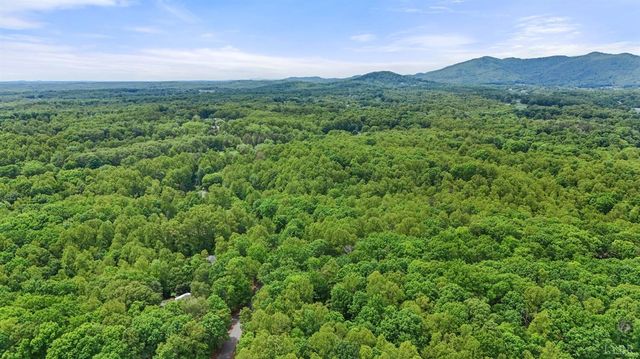 101 Oakmont Court, Lynchburg, VA 24503