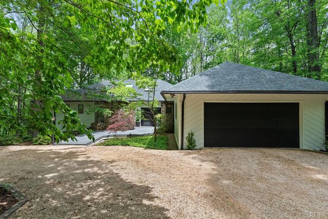 101 Oakmont Court, Lynchburg, VA 24503