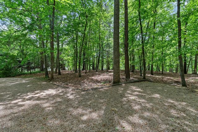 101 Oakmont Court, Lynchburg, VA 24503