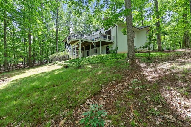 101 Oakmont Court, Lynchburg, VA 24503