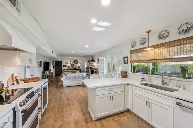 1802 Hickory Lane, Brenham, TX 77833