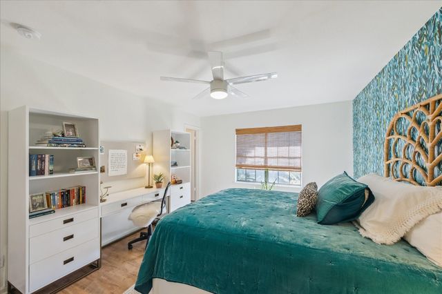 1802 Hickory Lane, Brenham, TX 77833