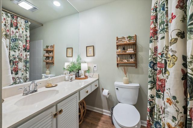 1802 Hickory Lane, Brenham, TX 77833