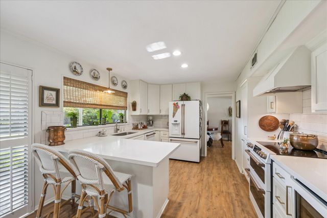 1802 Hickory Lane, Brenham, TX 77833