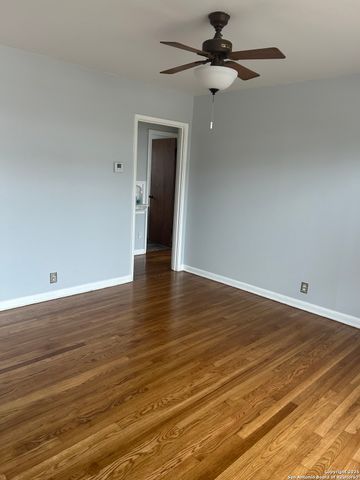 215 Tansyl, San Antonio, TX 78213