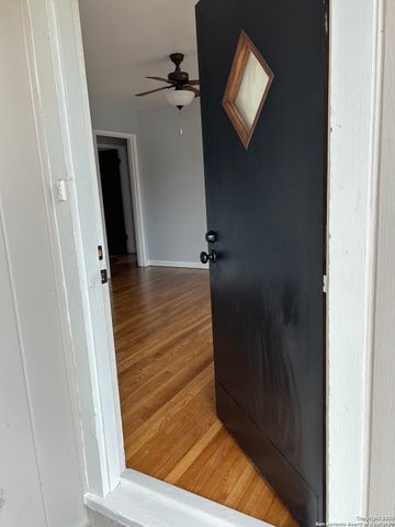 215 Tansyl, San Antonio, TX 78213