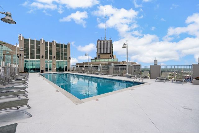 415 Church St Apt 2608, Nashville, TN 37219