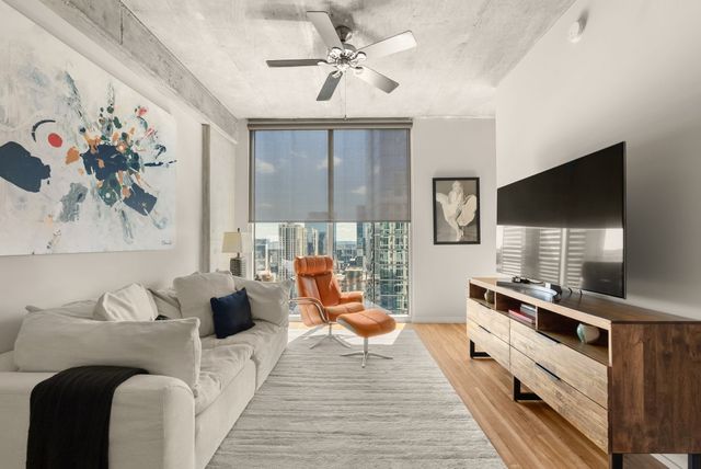 415 Church St Apt 2608, Nashville, TN 37219