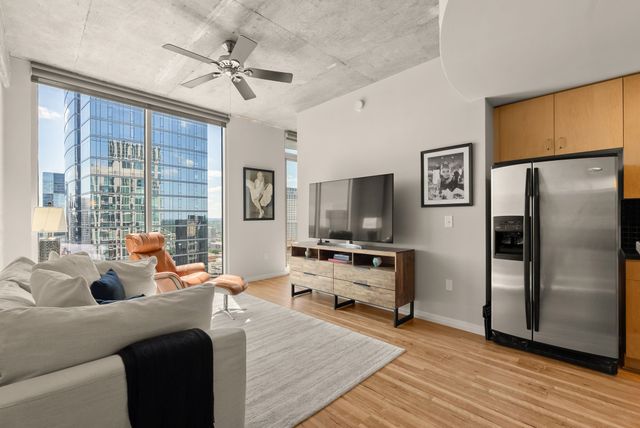 415 Church St Apt 2608, Nashville, TN 37219