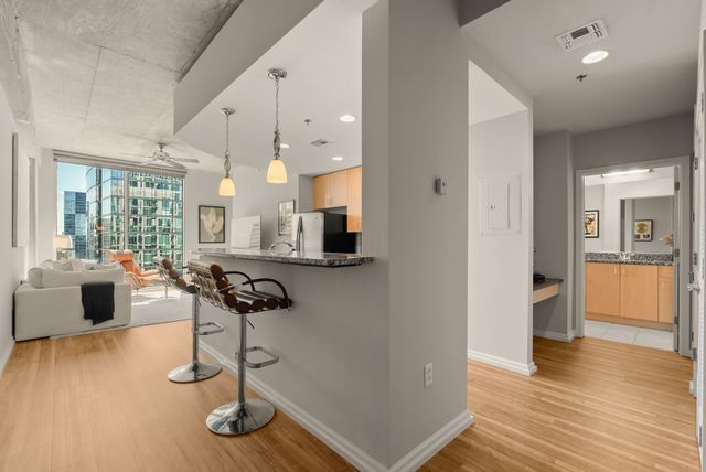 415 Church St Apt 2608, Nashville, TN 37219