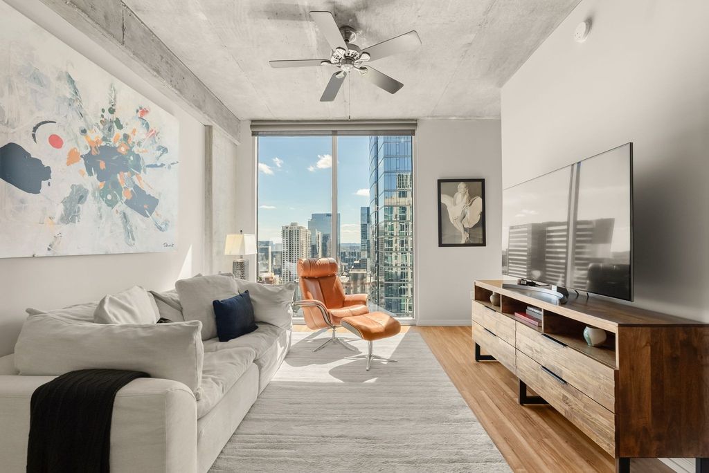 415 Church St Apt 2608, Nashville, TN 37219