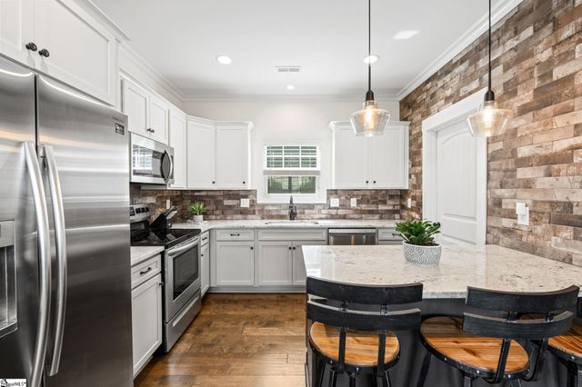 10 Dorsey Boulevard, Greenville, SC 29611