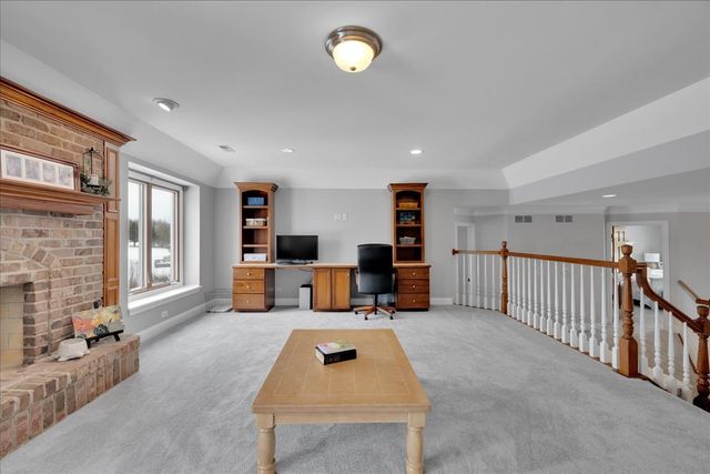 10N749 Highland Trail, Hampshire, IL 60140