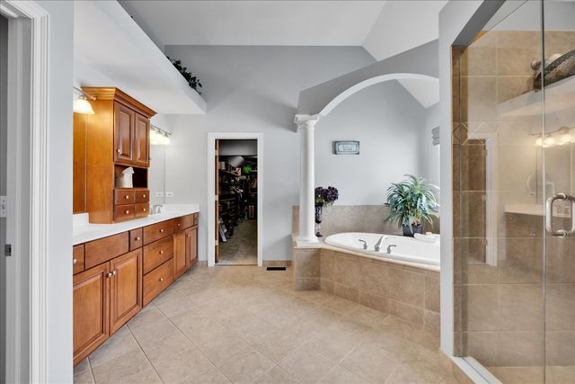 10N749 Highland Trail, Hampshire, IL 60140