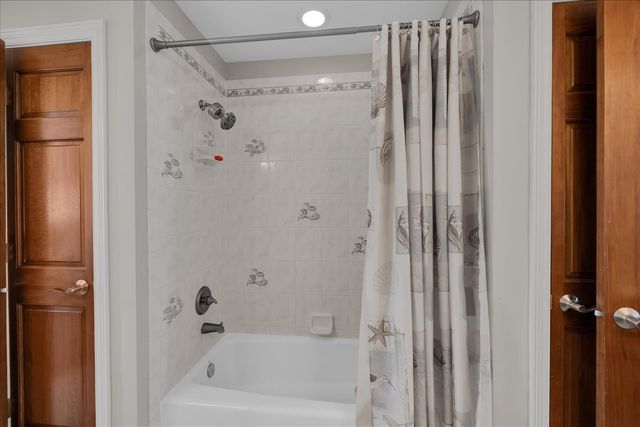 10N749 Highland Trail, Hampshire, IL 60140