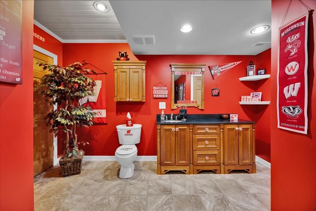 10N749 Highland Trail, Hampshire, IL 60140