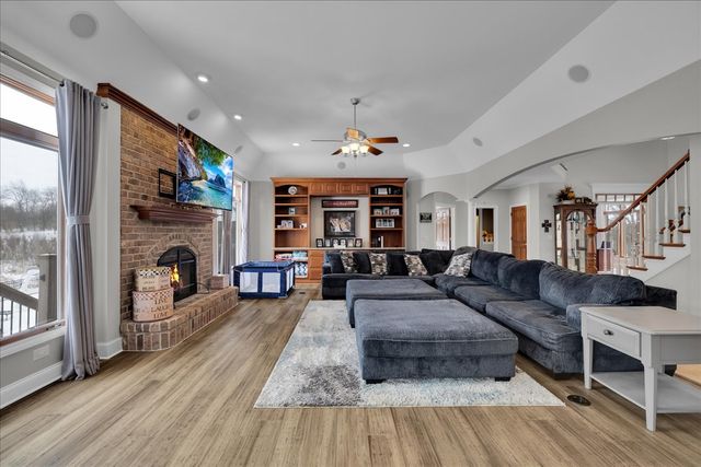 10N749 Highland Trail, Hampshire, IL 60140