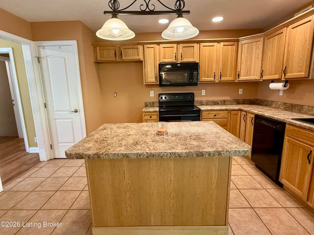 440 Stoney Ln, Taylorsville, KY 40071