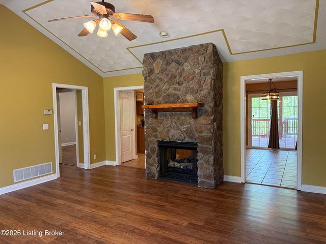 440 Stoney Ln, Taylorsville, KY 40071