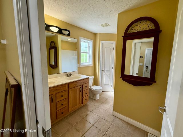 440 Stoney Ln, Taylorsville, KY 40071
