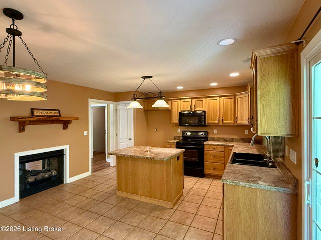 440 Stoney Ln, Taylorsville, KY 40071