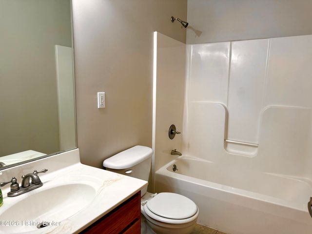 440 Stoney Ln, Taylorsville, KY 40071