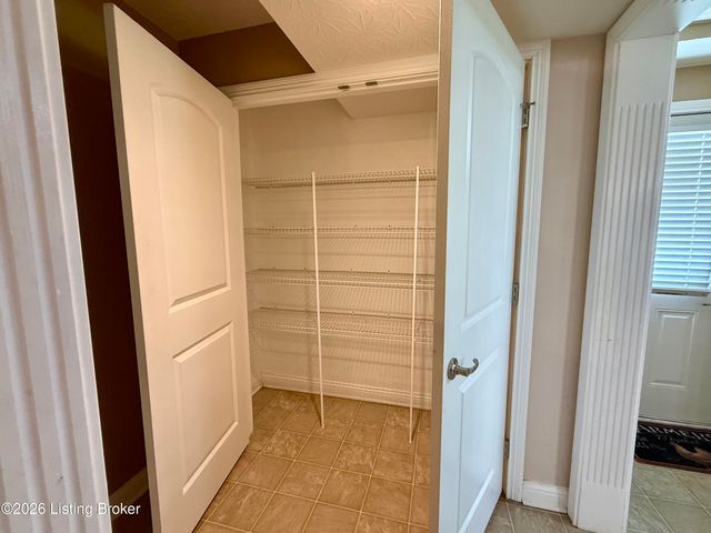 440 Stoney Ln, Taylorsville, KY 40071