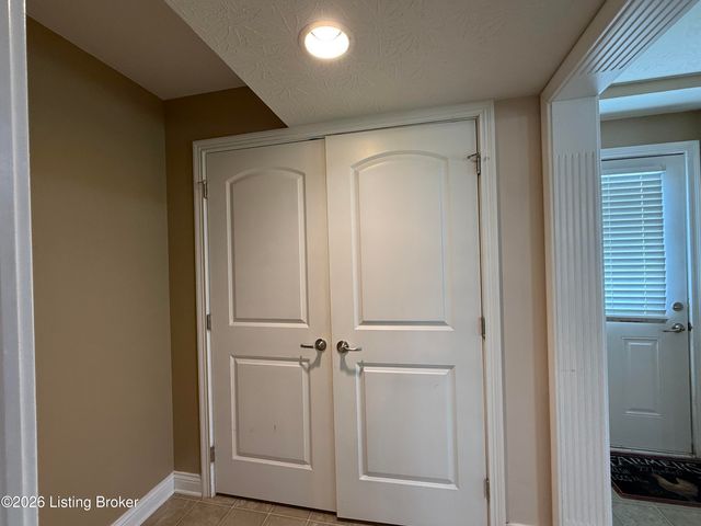 440 Stoney Ln, Taylorsville, KY 40071