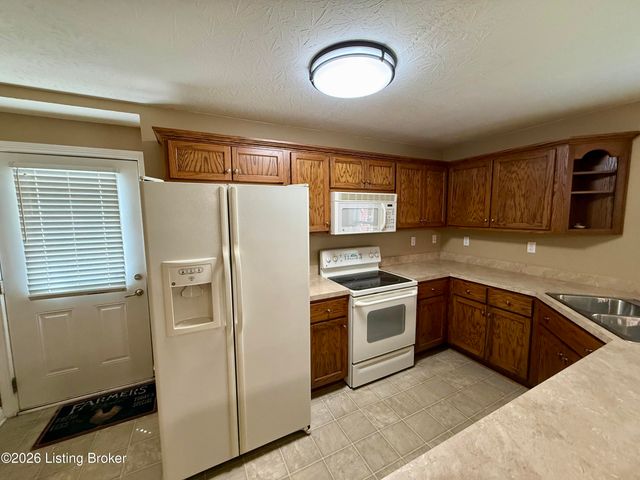 440 Stoney Ln, Taylorsville, KY 40071