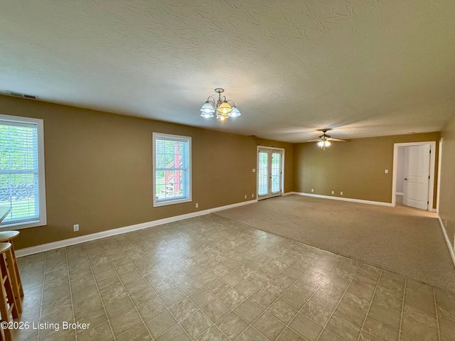 440 Stoney Ln, Taylorsville, KY 40071