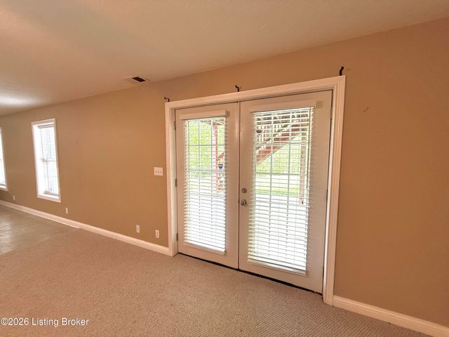440 Stoney Ln, Taylorsville, KY 40071