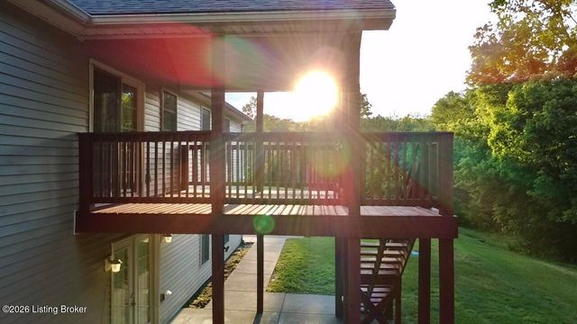 440 Stoney Ln, Taylorsville, KY 40071