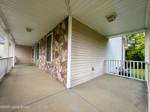 440 Stoney Ln, Taylorsville, KY 40071