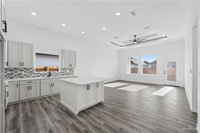 6108 N Rayo Del Sol Street, Edinburg, TX 78542