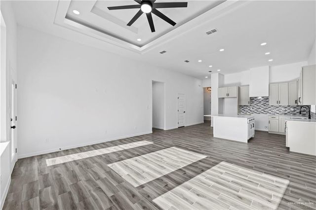 6108 N Rayo Del Sol Street, Edinburg, TX 78542