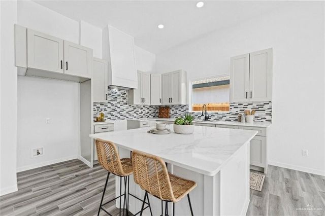 6108 N Rayo Del Sol Street, Edinburg, TX 78542