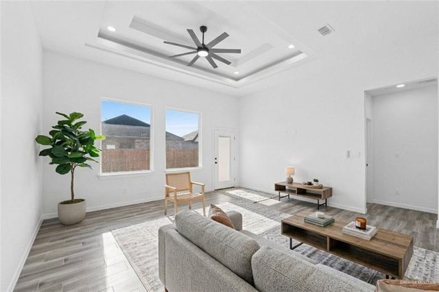 6108 N Rayo Del Sol Street, Edinburg, TX 78542