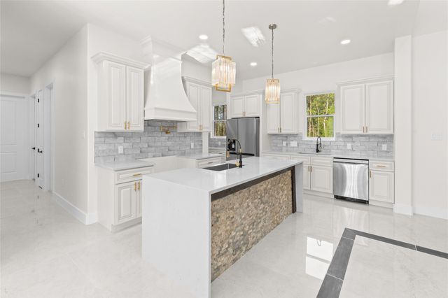 3035 Road 66124, Dayton, TX 77535