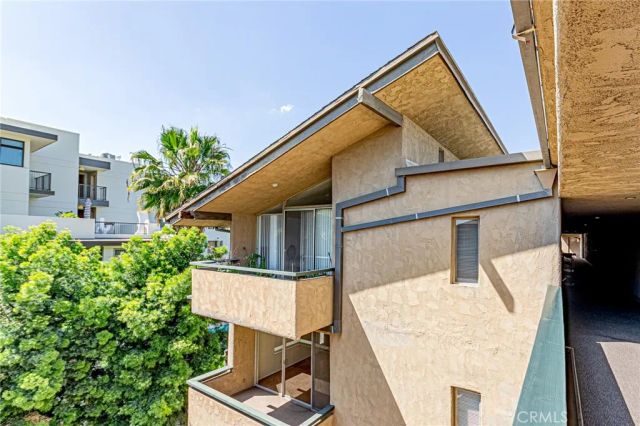 960 SAN PASQUAL Street, Pasadena, CA 91106
