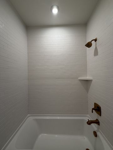 2068 Conductor Ln, Thompsons Station, TN 37179